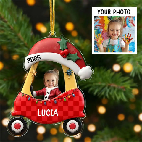Customizable acrylic Christmas car decorations for children, with personalized photos printed on them.