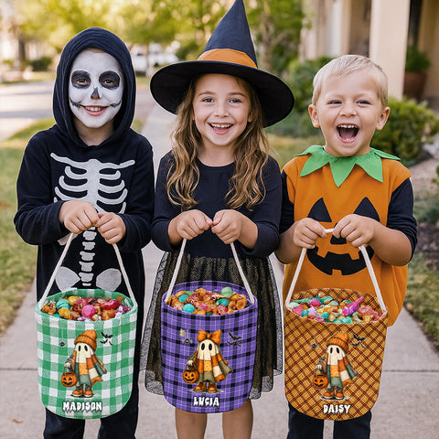 Personalized Halloween Candy Bag – Character with Pumpkin Lantern & Custom Name