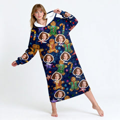 Custom Face Blanket Hoodie – Personalized Wearable Blanket with Photo & Gingerbread Man – Cozy Oversized Hoodie, Christmas Gift