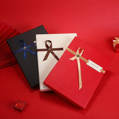 Preciosa caja de embalaje para regalo.